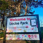 Teal - A Few Steps From The Holiday park