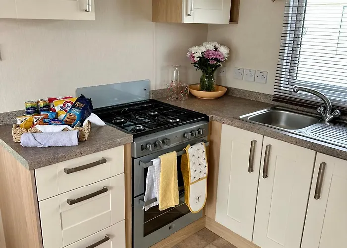 Teal - A Few Steps From The 假日公园