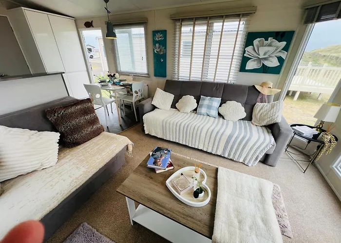 Teal - A Few Steps From The 假日公园 *